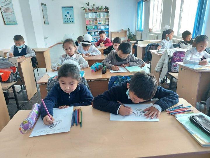 Оқушылардың  көңіл-күйін және жеке тұлғалық қасиетін анықтау мақсатында 4-5 сынып оқушыларынан З.Королеваның суицидке бейімділігін анықтау фигураларды бояу тест  жұмысы алынды