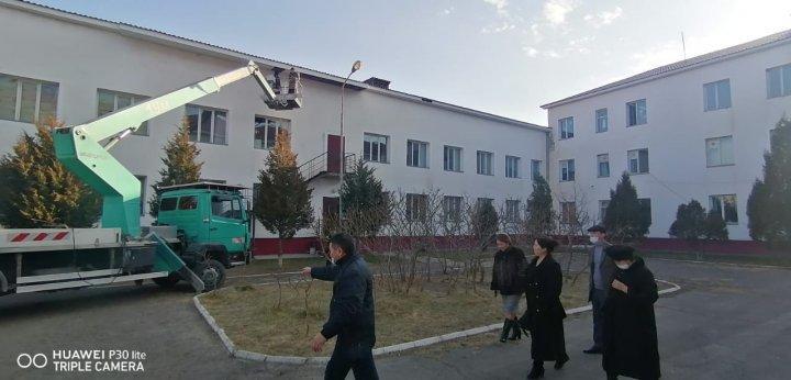 №55 орта мектептің 2016 жылығы бітірген түлегіміз Болатов Сұлтан Амангелдіұлы мектебімізге көмектесті